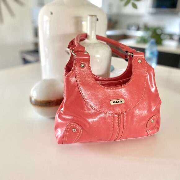 Alia Double Strap Shoulder Bag - Picture 5 of 11